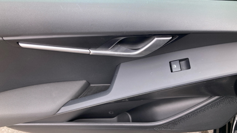 Kia Niro 1.6 GDi PHEV 2 5dr DCT Estate